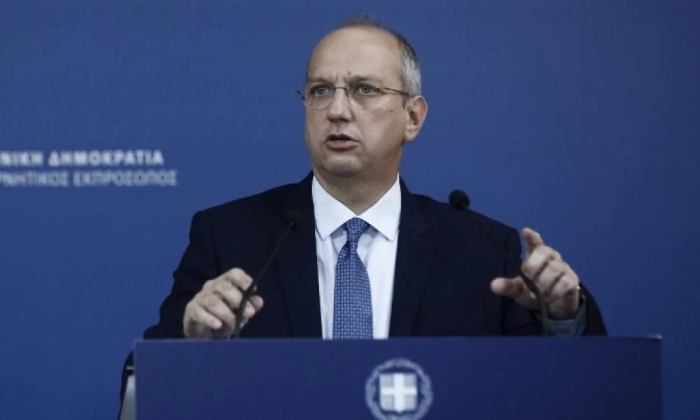 Οικονόμου: «Τη Δευτέρα θα προχωρήσουμε στην επίταξη ιδιωτών γιατρών»